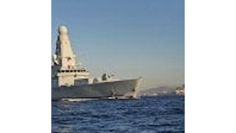 Gibilterra, tensione tra Spagna e Regno Unito: la Royal Navy allontana nave scientifica di Madrid