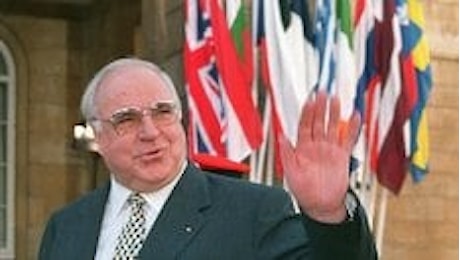 Germania: morto Helmut Kohl, il cancelliere della riunificazione