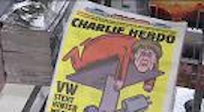 Charlie Hebdo sbarca in Germania: Merkel in copertina
