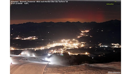 Aurora boreale sulle Dolomiti, il lato oscuro dell’incanto. “Rischi anche per le rotte polari”