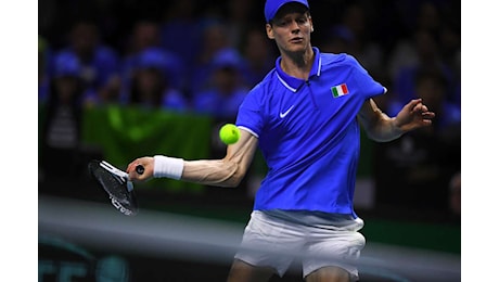 Coppa Davis, Sinner regala il secondo punto contro De Minaur: Italia in finale!