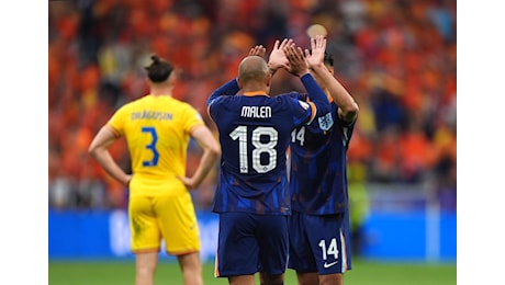 Gakpo e Malen trascinano l'Olanda ai quarti, Romania ko 3-0