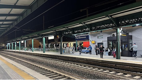 Pordenone, urla e spintoni tra ragazzini in stazione