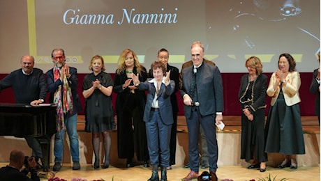 Gianna Nannini premiata a Merano: “Il mio vino ha 700 anni, per me è importante come la musica”