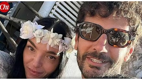 Mariacarla Boscono, il matrimonio della top model con Claudio Stecchi: cellulari vietati, location, abito, tra gli invitati Vittoria Ceretti (fidanzata di Di Caprio)