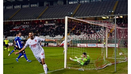 Padova – Novara 2-1, Bortolussi e Capelli rispediscono il Vicenza a -7: il racconto dall’Euganeo