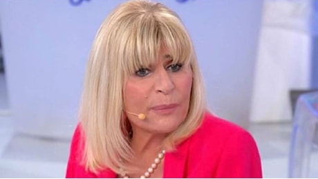 Uomini e Donne: Gemma Galgani delusa da Arcangelo, Gianmarco Steri tra due fuochi