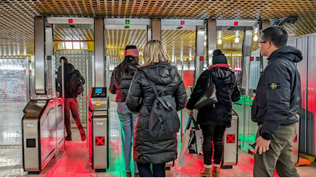 Natale a Milano, metropolitana chiusa dalle 19.30. Stop anche alle corse notturne