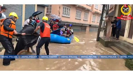 Nepal, alluvioni a Katmandu: 32 morti e 12 dispersi