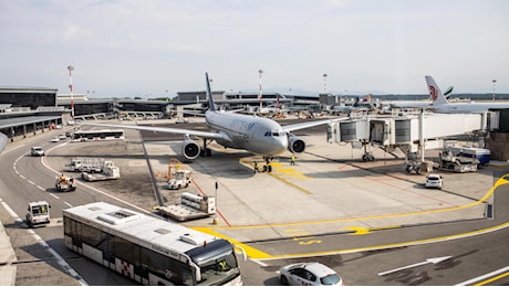 Aeroporto di Malpensa, il Tar non blocca l’intitolazione a Berlusconi