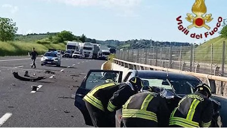 Tragedia sull’A1: un morto e un ferito grave, chiuso il tratto verso Napoli