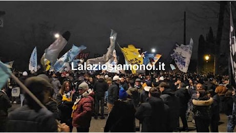 Lazio, lo striscione della Nord: 125 anni d'amore... - VIDEO