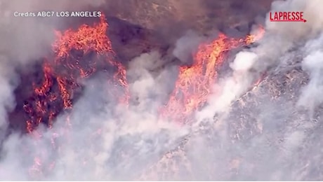 VIDEO Usa, incendi in California: migliaia di persone evacuate