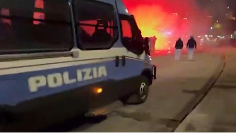 Notte da incubo a Genova: scontri prima e dopo il derby. 3 arresti, 38 i feriti tra ultras e forze dell'ordine