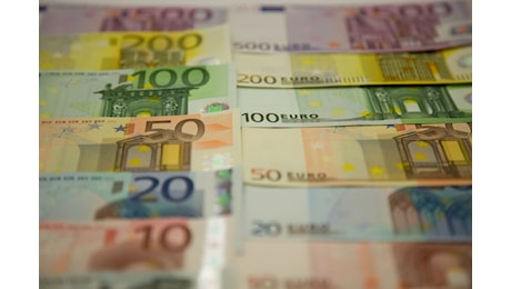 Bonus una tantum 350 euro a luglio: gli importi e chi lo riceve