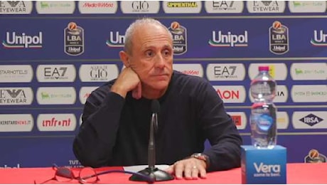 LBA - Olimpia, Messina dopo Brescia: «Solidi nel non disunirci. Ma dobbiamo trovare gli equilibri»