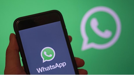 ChatGpt arriva su WhatsApp: come usare l'intelligenza artificiale gratuitamente