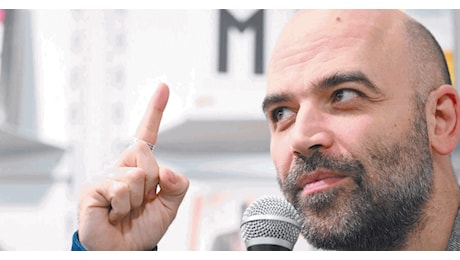 Roberto Saviano, delirio di onnipotenza a Francoforte: Io sono la luce