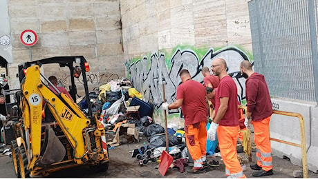 Lo sgombero di viale Pretoriano spacca il Pd, Da Bonafoni a don Mattia: “Marginalità maltrattata”