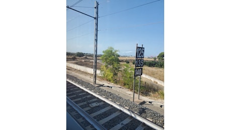 Furto cavi in rame sulla linea Taranto – Bari, treni fermi, disagi per i passeggeri