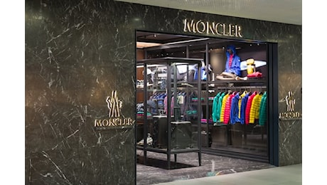 Lusso, LMVH acquisisce quota 10% in holding di Moncler