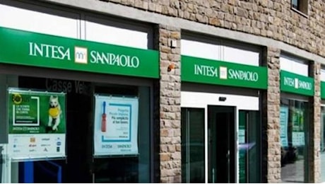 Intesa Sanpaolo studia un piano di uscita volontaria per 3.000 lavoratori