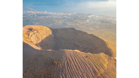 La terra trema in serata a Napoli, a distanza di 12 minuti terremoti sul Vesuvio e ai Campi Flegrei