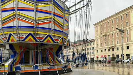 Paura al luna park, si slaccia la cintura di sicurezza mentre la giostra è in movimento: grave una ragazza