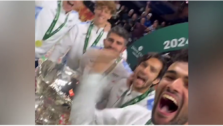 «Calma!», l'urlo di Berrettini e degli azzurri dopo la vittoria in Coppa Davis