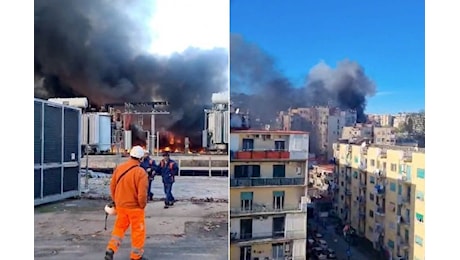 Boato e esplosione a Fuorigrotta, incendio alla cabina elettrica: blackout nel quartiere e traffico impazzito