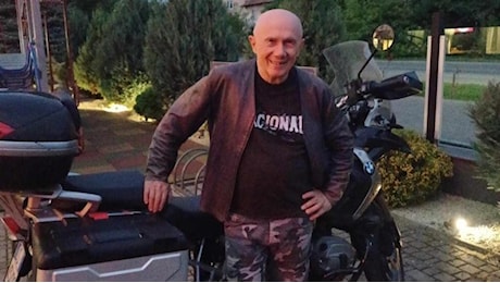 “A 77 anni vado in Ucraina in moto per chiedere la pace e raccontare il dramma della guerra”