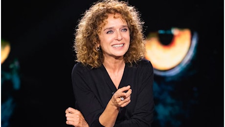 Belve, Valeria Golino si confessa: Ho provato tante droghe, poi la verità su Riccardo Scamarcio