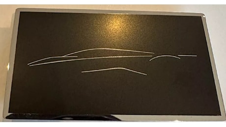 Ferrari F250: l'invito inviato ai clienti più facoltosi ha svelato il profilo della vettura?