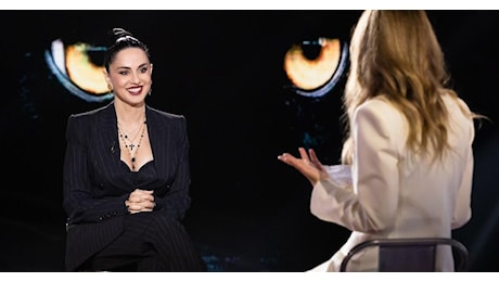 A X-Factor giudice, ma nella vita mi sento un gay nel corpo di una donna”: Paola Iezzi si racconta senza filtri a Belve