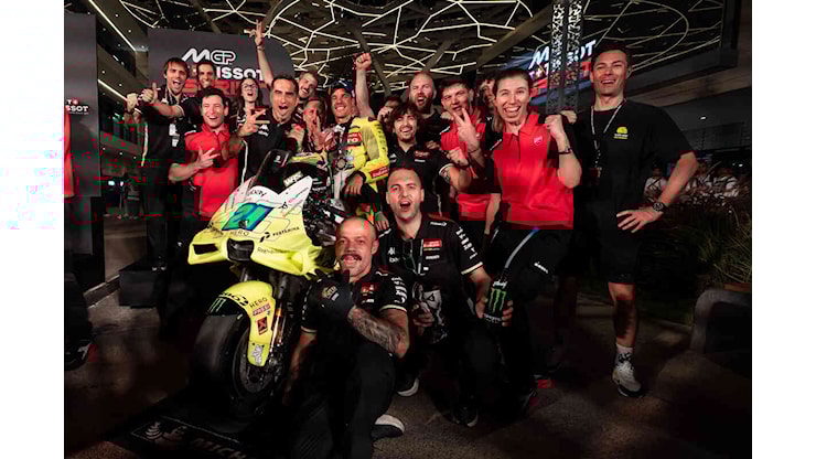 Primo podio Sprint nel 2025 per la VR46 davanti a Rossi, Morbidelli: “Fantastico” - FormulaPassion Primo podio Sprint nel 2025 per la VR46 davanti a Rossi, Morbidelli: “Fantastico” - FormulaPassion