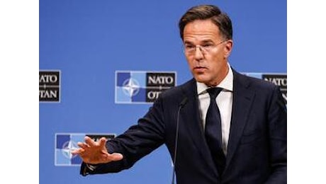 Nato, l'esordio di Rutte: Produrre più armi e più velocemente