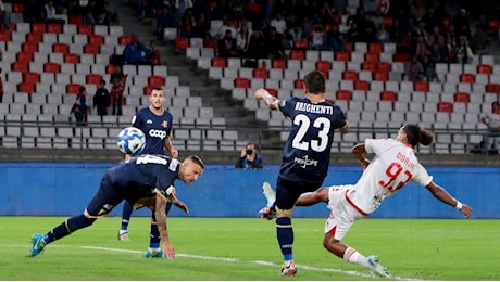 Bari-Catanzaro 1-1: Iemmello replica a Dorval e la vittoria sfuma ancora