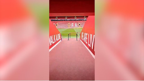 Nel cuore di Anfield: dallo spogliatoio al campo, ecco la strada che faranno i rossoblù prima della grande sfida