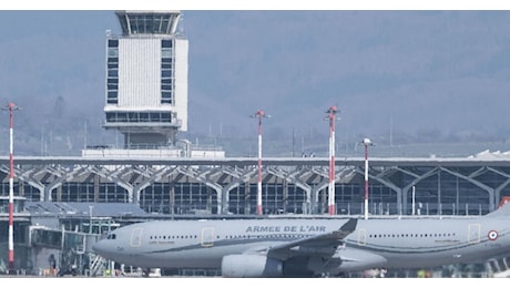 Francia: chiuso l'aeroporto Basilea-Mulhouse per motivi sicurezza