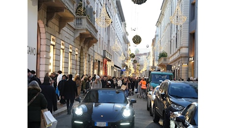 Monte Napoleone, lusso da record. Ora è la via più costosa del mondo