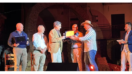 Grande successo per la serata nell’ambito della rassegna “Spaghetti Western Pietrastornina” dedicata al duo storico Bud Spencer e Terence Hill