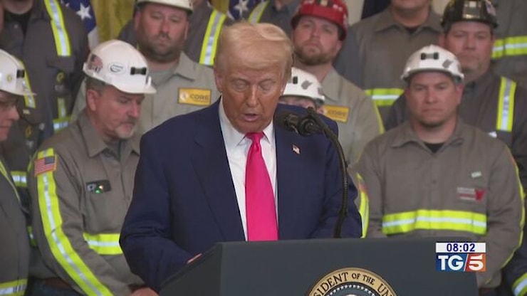 Trump, ipotesi rinvio dazi anche sulle auto - Libero Trump, ipotesi rinvio dazi anche sulle auto - Libero