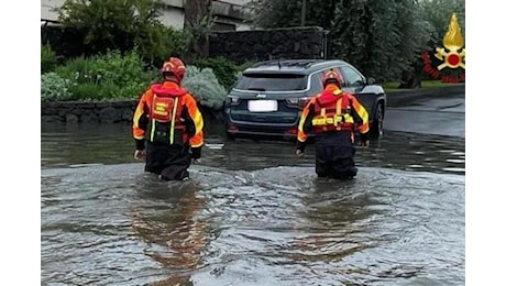 Temporali nel Catanese, numerosi interventi vigili del fuoco