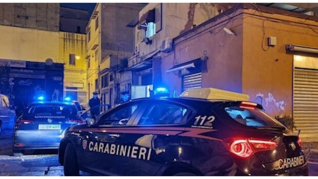 Napoli, sparatoria nella notte di Natale: l’agguato colpisce anche la caserma