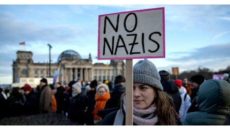 ‘Hitler era comunista’, spiega Alice Weidel (AfD). Ma il primo a negarlo era lui stesso