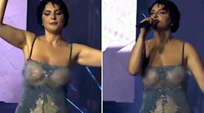 Arisa (quasi) nuda al concerto dei Club Dogo: il vestito trasparente senza reggiseno lascia a bocca aperta