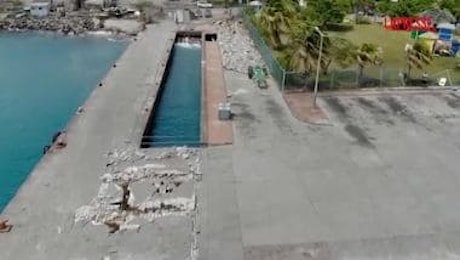 Uragano Beryl, aumenta la forza dei venti: le immagini della distruzione nel sud-est dei Caraibi