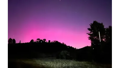 Maggio, l'incredibile aurora boreale