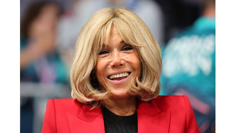 Brigitte Macron farà un cameo nella serie Emily in Paris 4