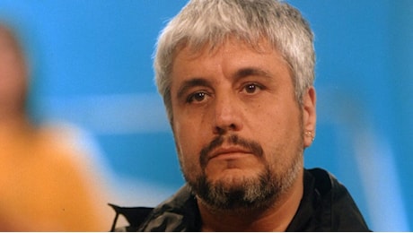 Dieci anni senza Pino Daniele: dall'infanzia vissuta in povertà alle canzoni più famose